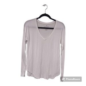 American Eagle Long Sleeve White T-shirt Size Medium